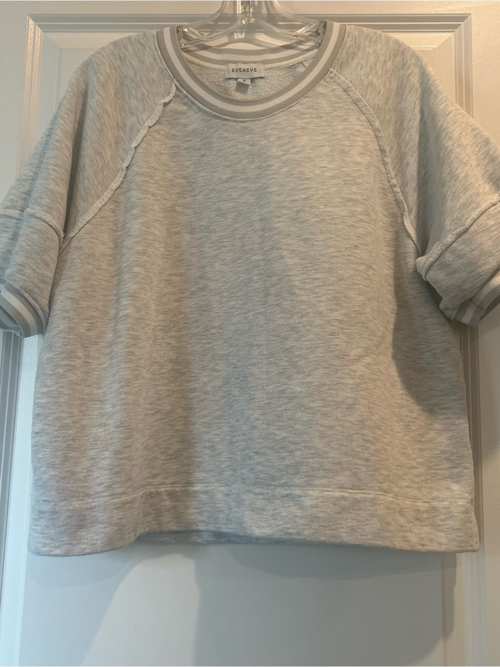 Evereve Light Heather Gray Short Sleeve Pullover Sweatshirt